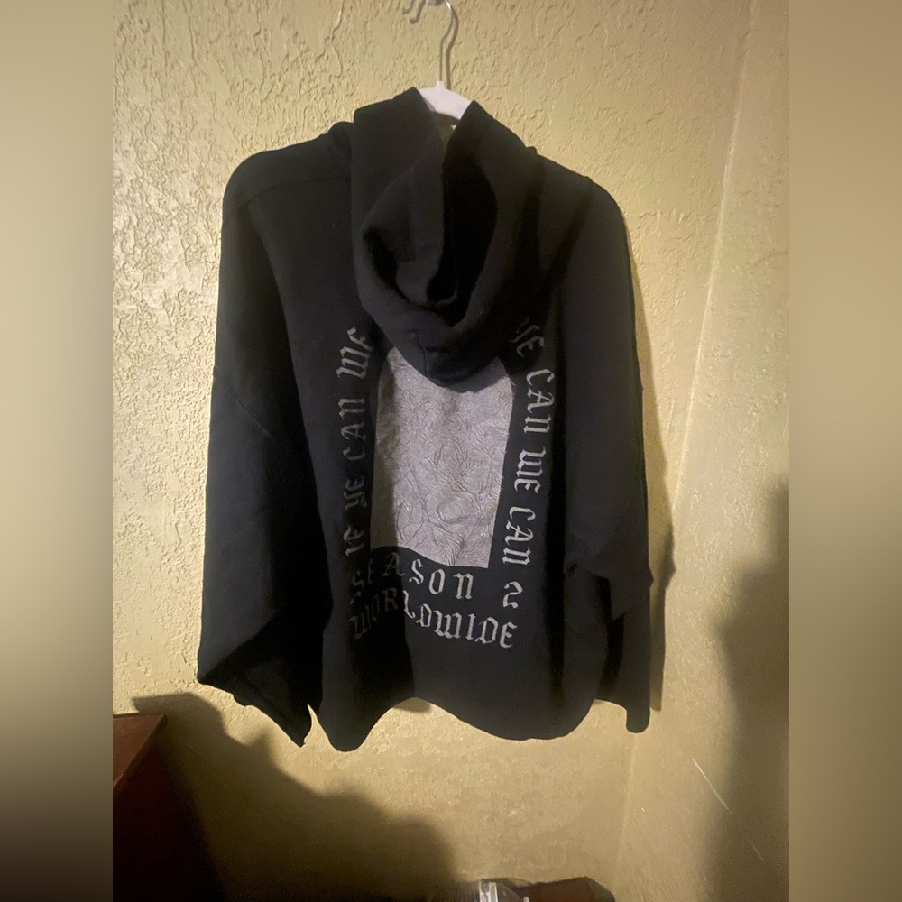 Yeezy season 2 world wide hoodie (cropped)